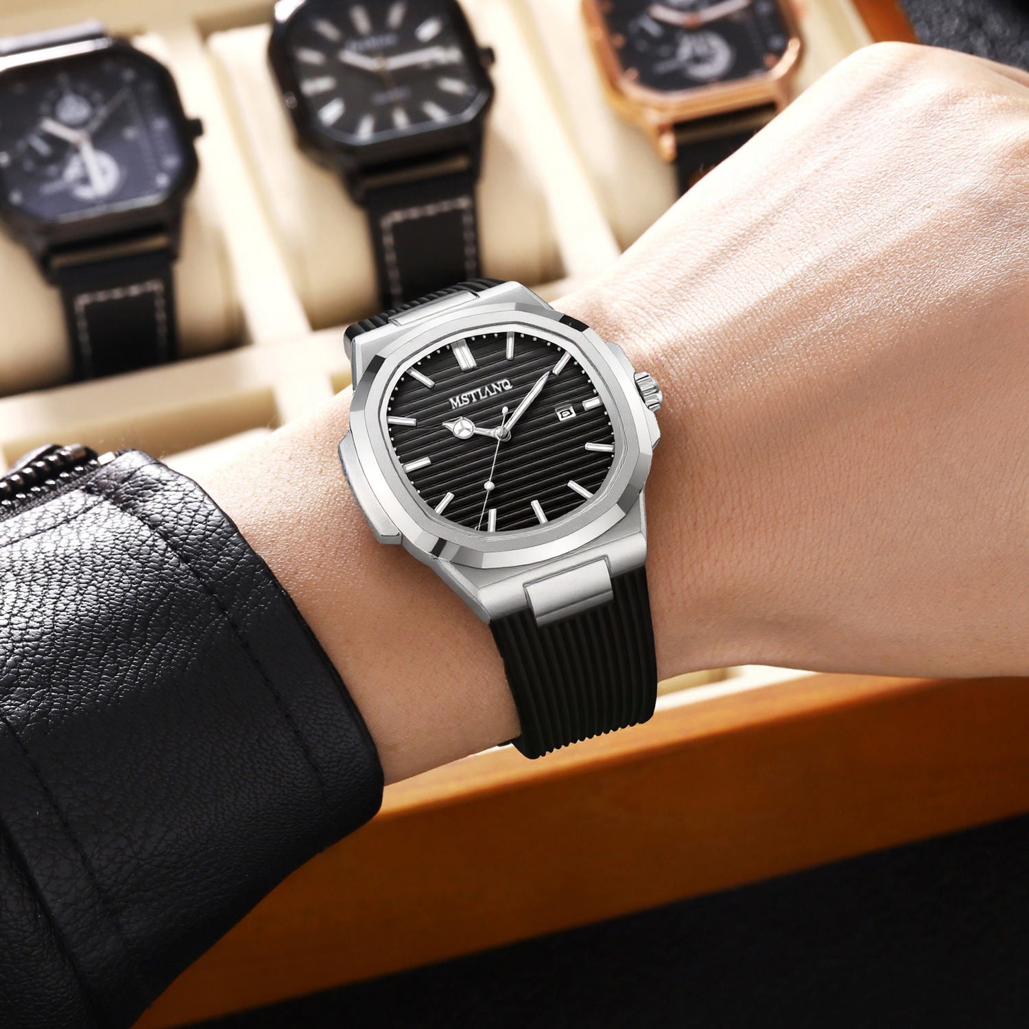 Reloj de cuarzo para hombre con carcasa de aleación y correa de silicona